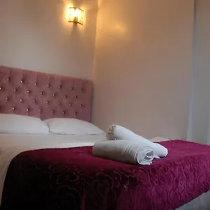  Otel Bachos